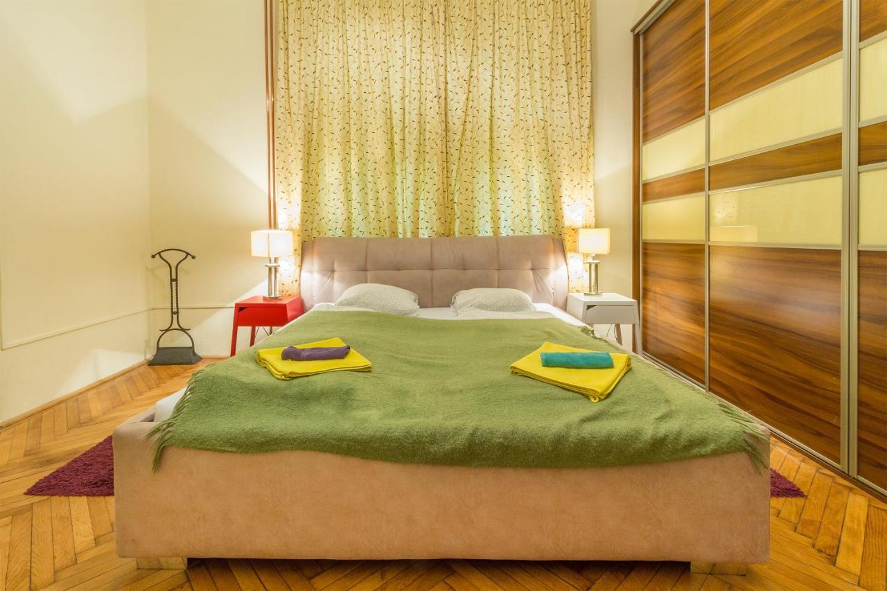 Bessara Apartment Budapest Bagian luar foto