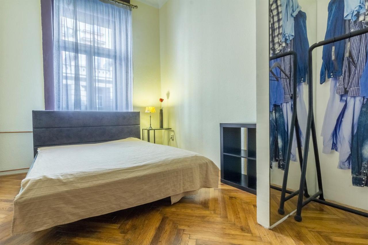 Bessara Apartment Budapest Bagian luar foto