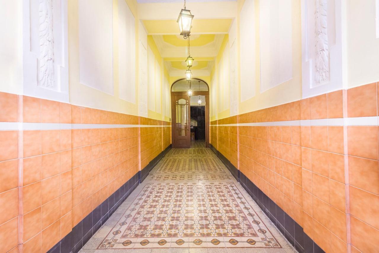 Bessara Apartment Budapest Bagian luar foto