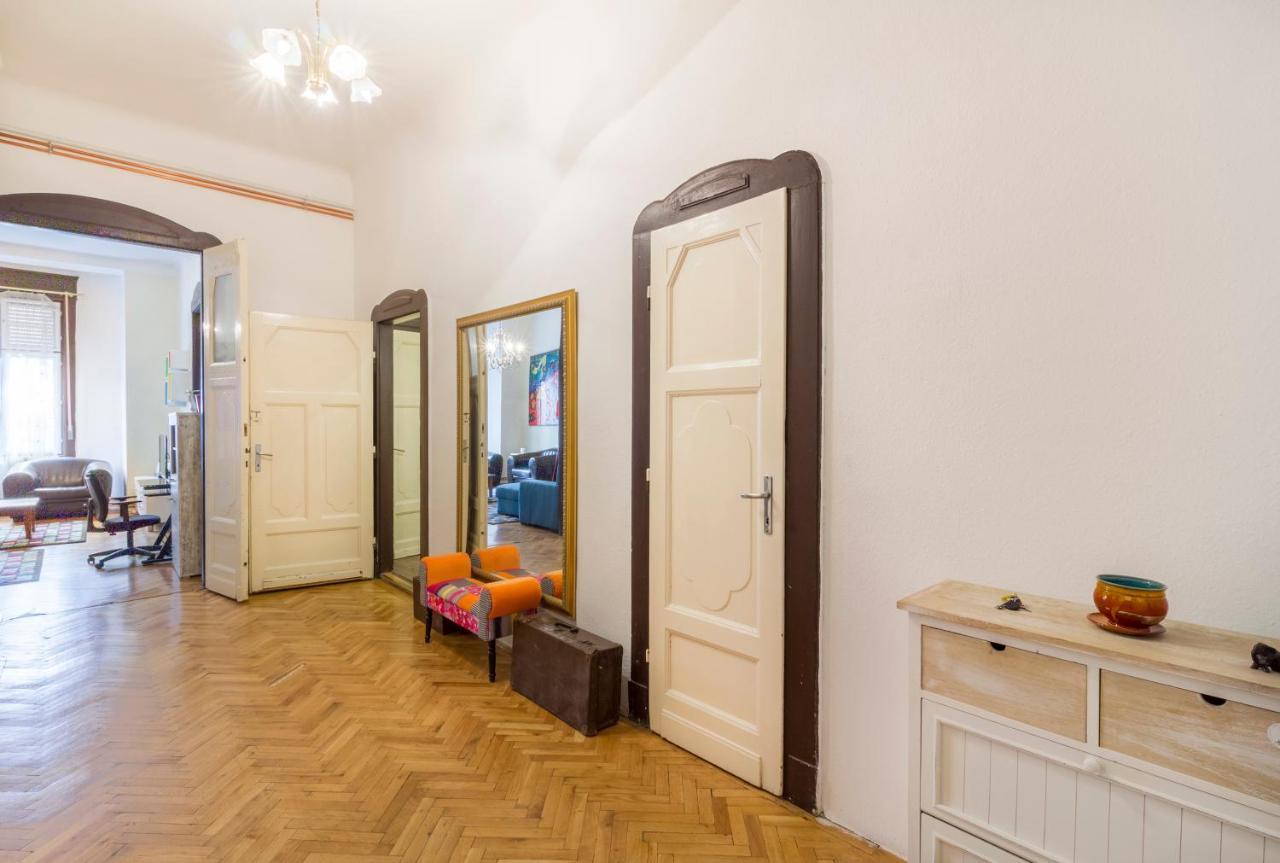 Bessara Apartment Budapest Bagian luar foto